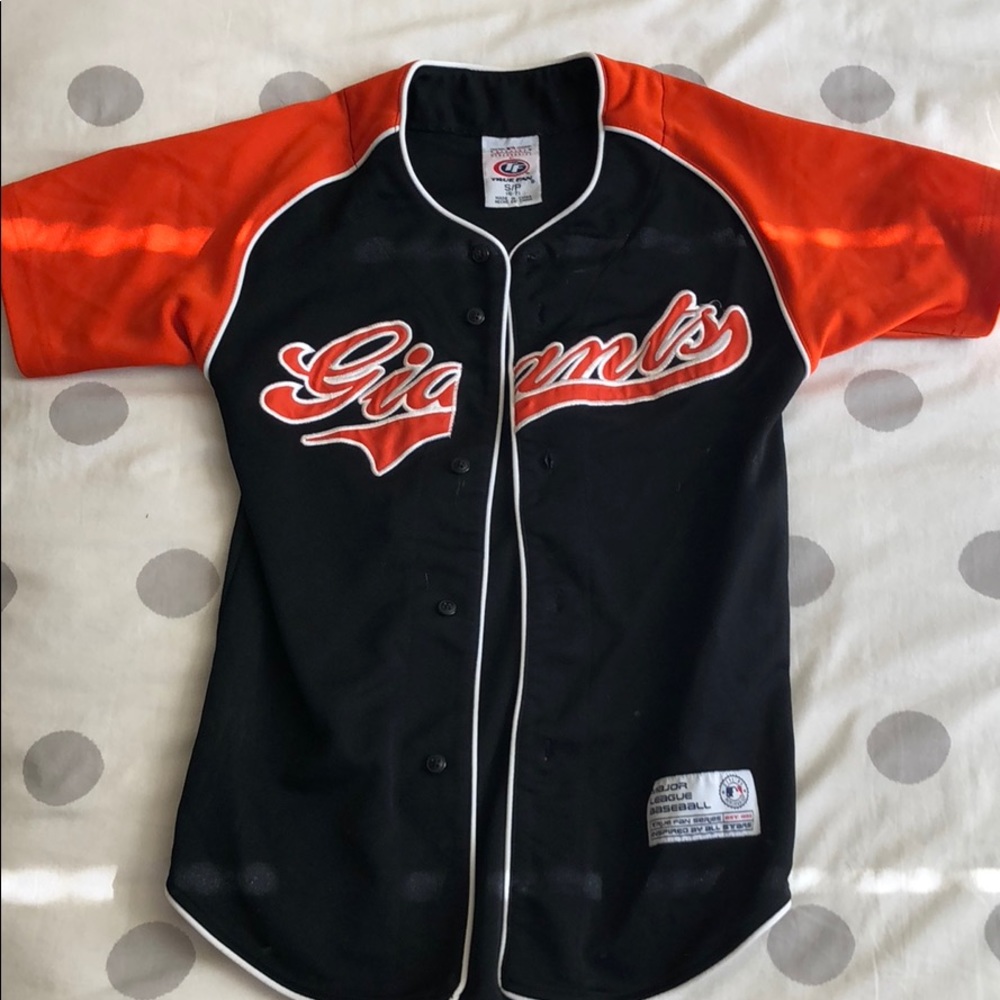 Genuine Merchandise Giants jersey. Small